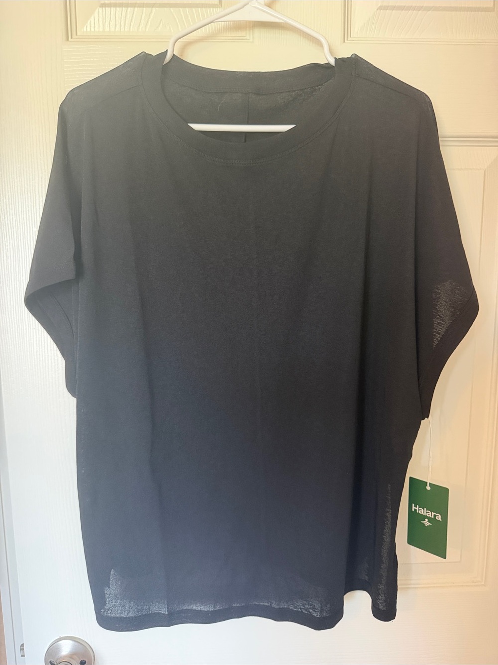 HALARA Black Relaxed Crewneck Tee